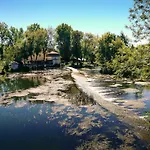 Дом отдыха 'la Maison Catalpa' French Farmhouse With Pool & Jaccuzi Saint-Privat-des-Pres